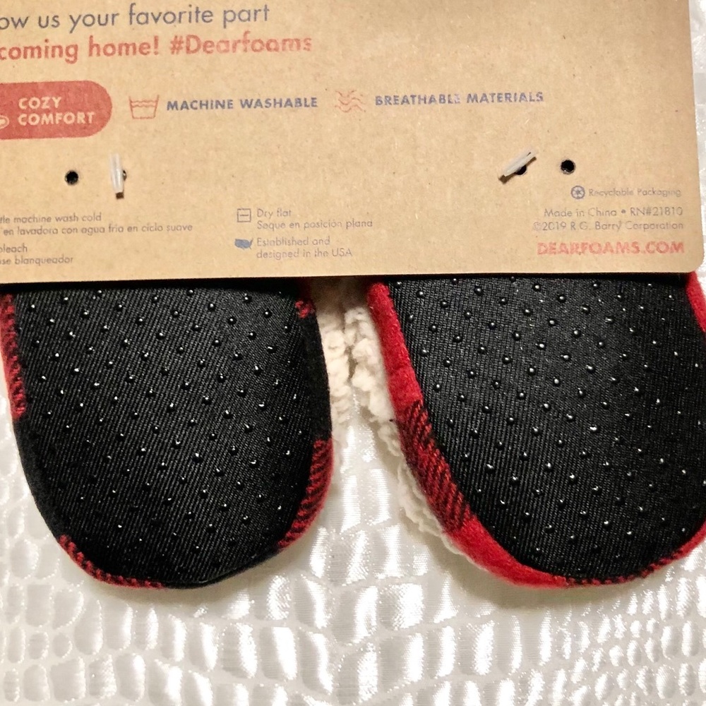 NWT Dearfoams Baby Cozy Sherpa Baby Bear Slippers - Picture 9 of 9